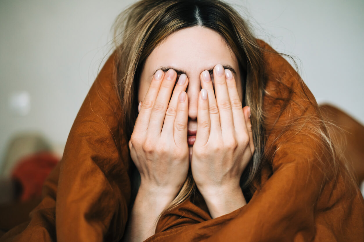 泣いたあとの目の腫れをすぐに治したい 即効でできる対処法6選 Popteen Media