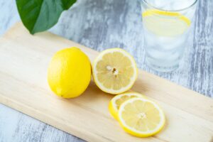 酸っぱいものが食べたいのは体のサイン？原因やおすすめの食べ物を紹介