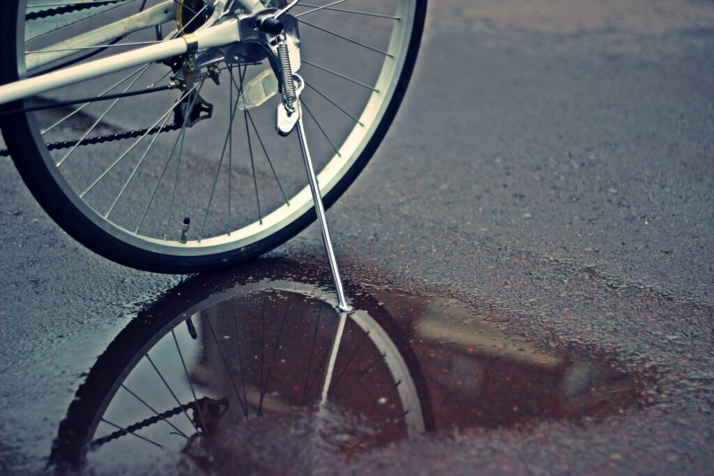 雨の日に自転車に乗るときの注意点