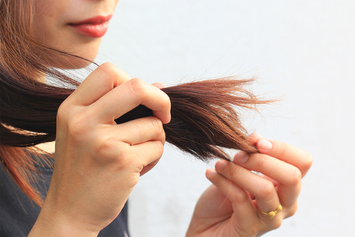 夏にヘアカラーが色落ちしやすくなる原因
