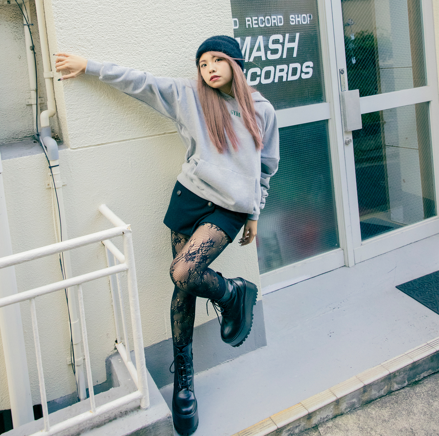 【GYDA】ヴィンテージ＆レディな要素を取り入れてカジュアルを格上げ⭐︎