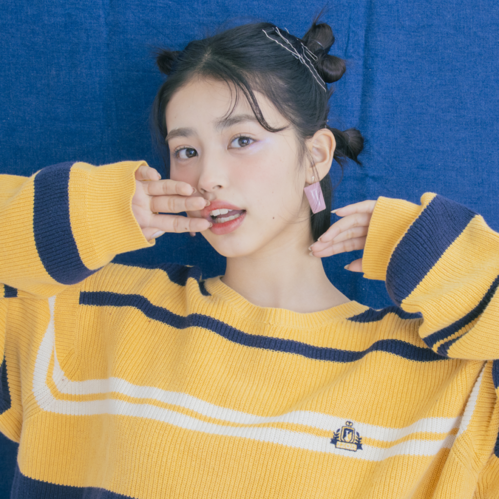 レア】お団子ヘアのポーズンタミーちゃん(化粧箱&スタンド付き