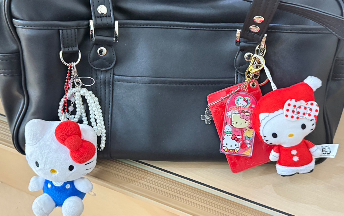 高校生がスクバにつけてるキーホルダーを大公開♡