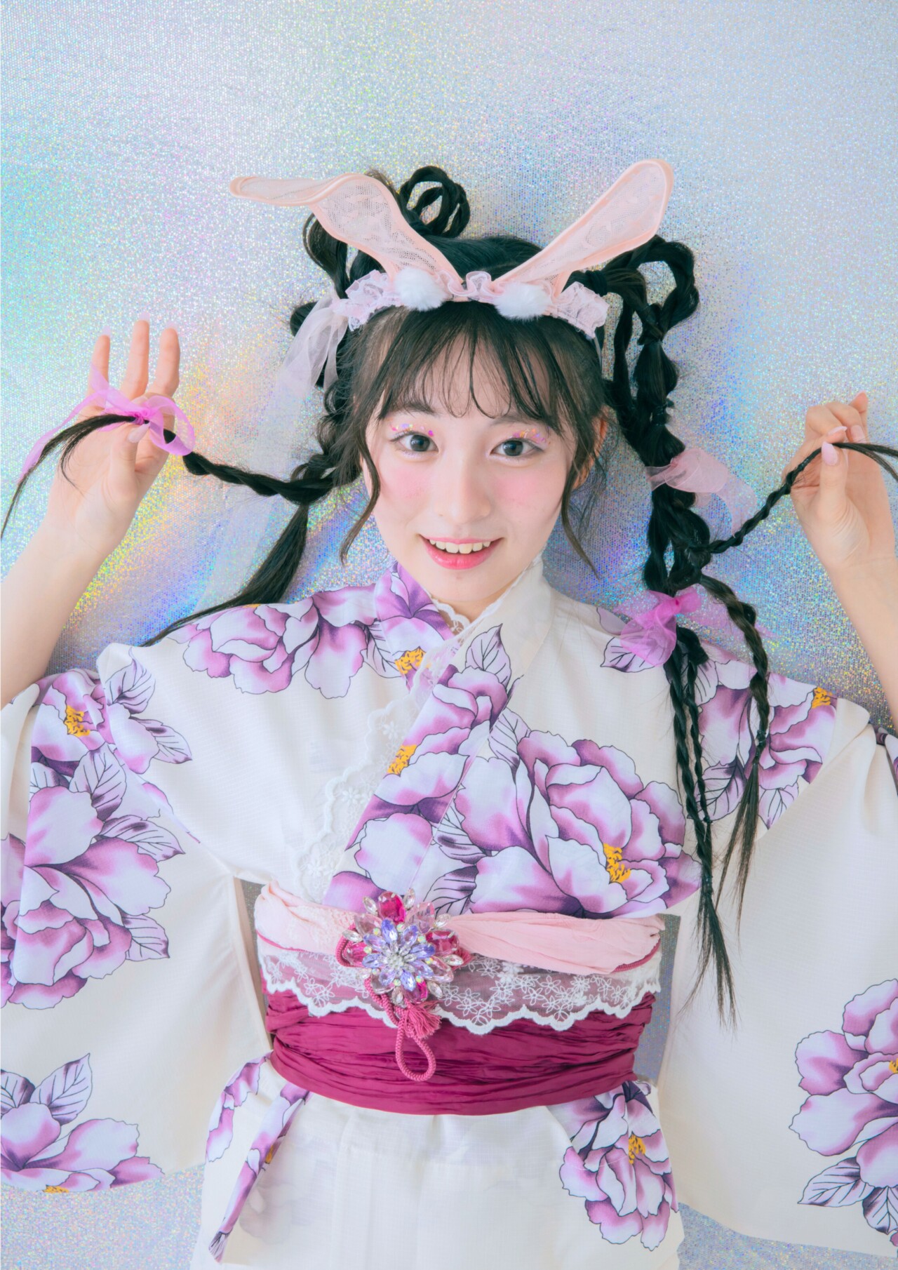 ヘアメイクのおすすめはY2K風アレンジ