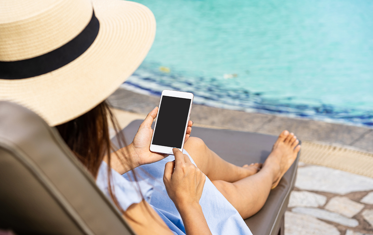 プールにスマホを持ち込むときの注意点