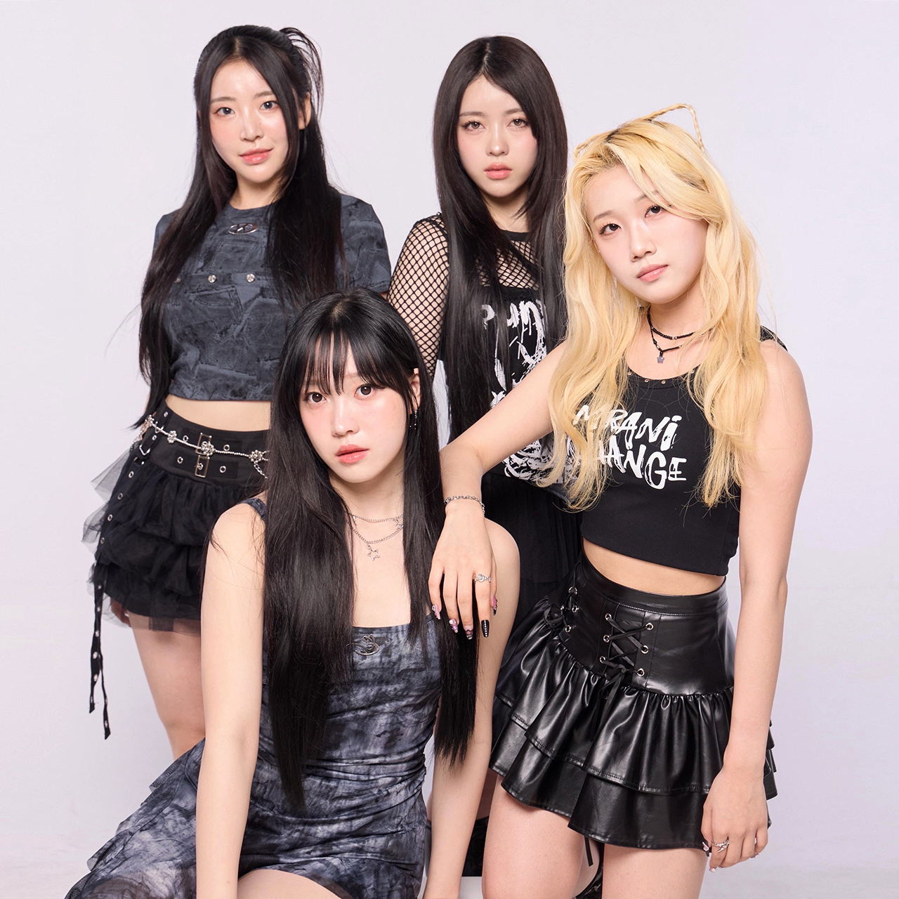 【新星K-POP】デビュー前から大注目の、E11iVYN(イレブン)がPOPに登場♡