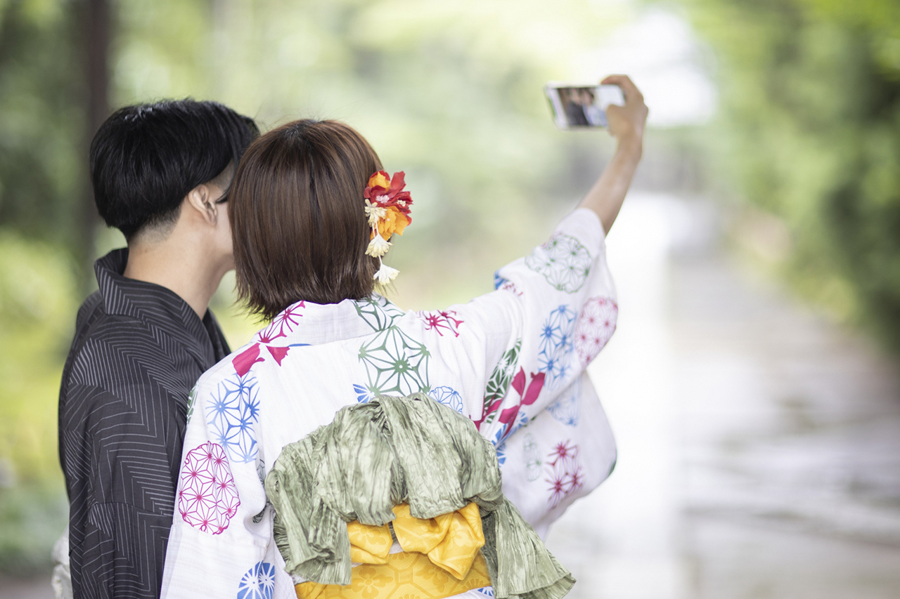 浴衣・着物で撮るおすすめポーズ【恋人編】