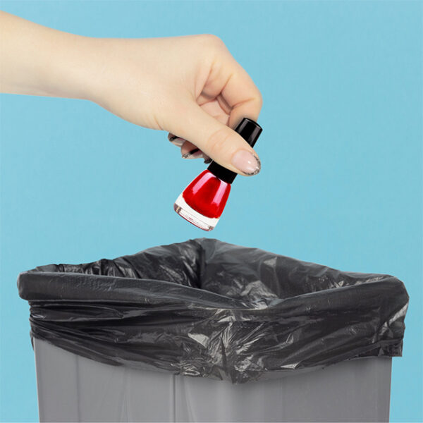 不要になったマニキュアの捨て方は？正しいやり方や注意点を詳しく解説