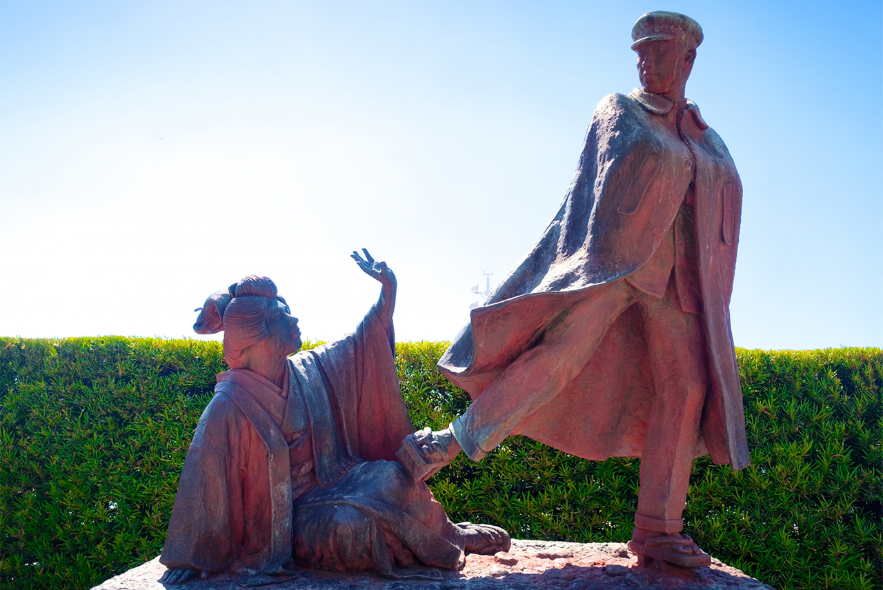 お宮の松/貫一・お宮の像