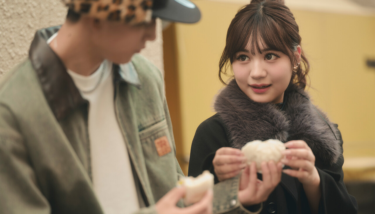 もちゅはれは、ほかほか肉まんを分け合いっこ♡