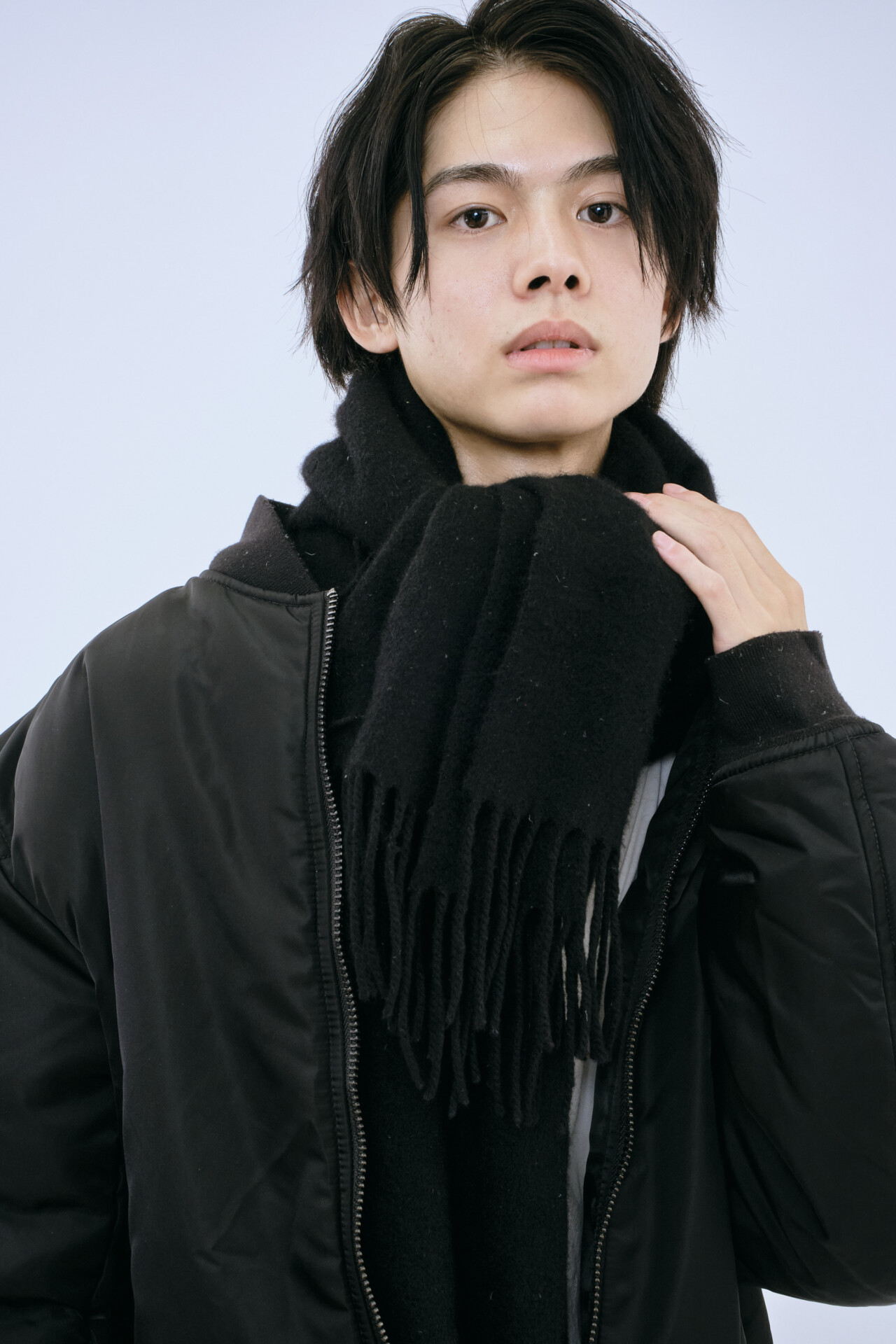 必需品＆ポイントはマフラー♡