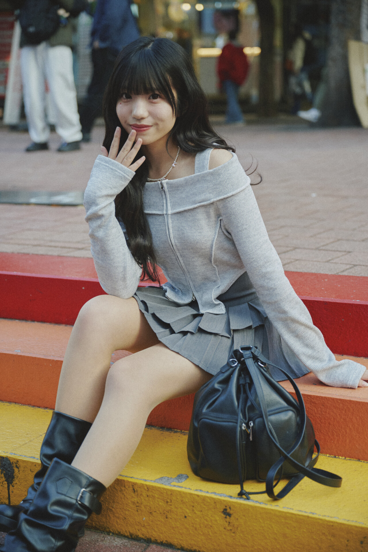 ポージングもバッチリ決めてshooting！-2