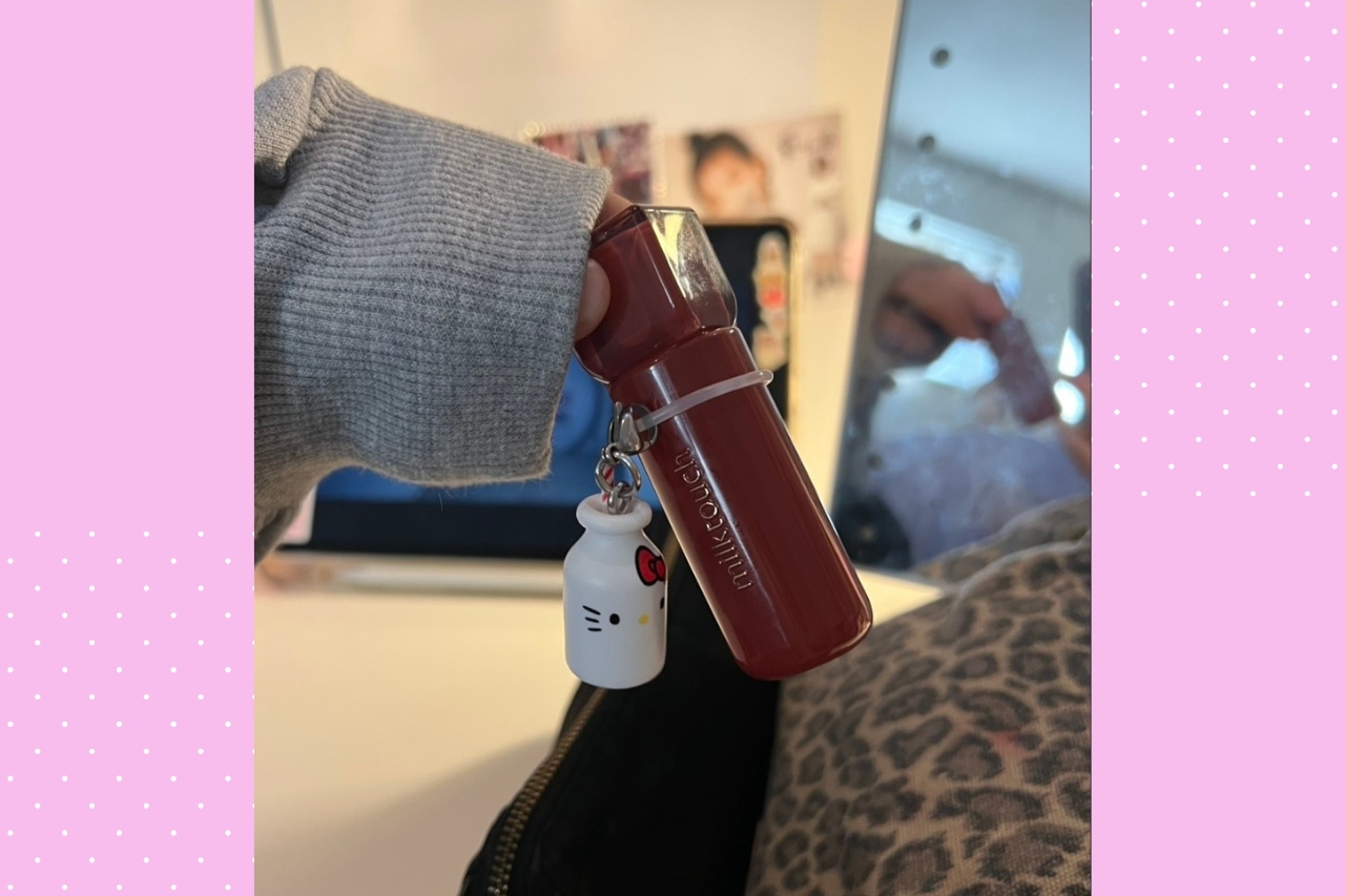 韓国コスメが人気の理由は？