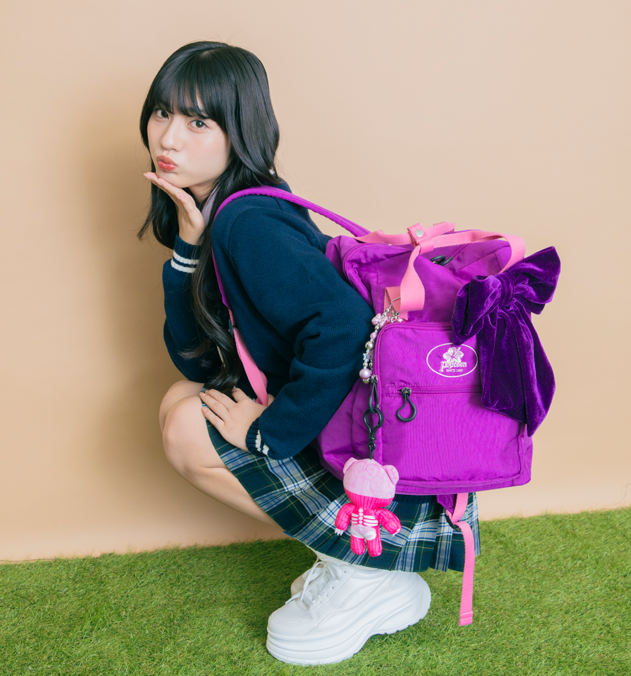 れいれい着用「ビビッドカラーリュック」