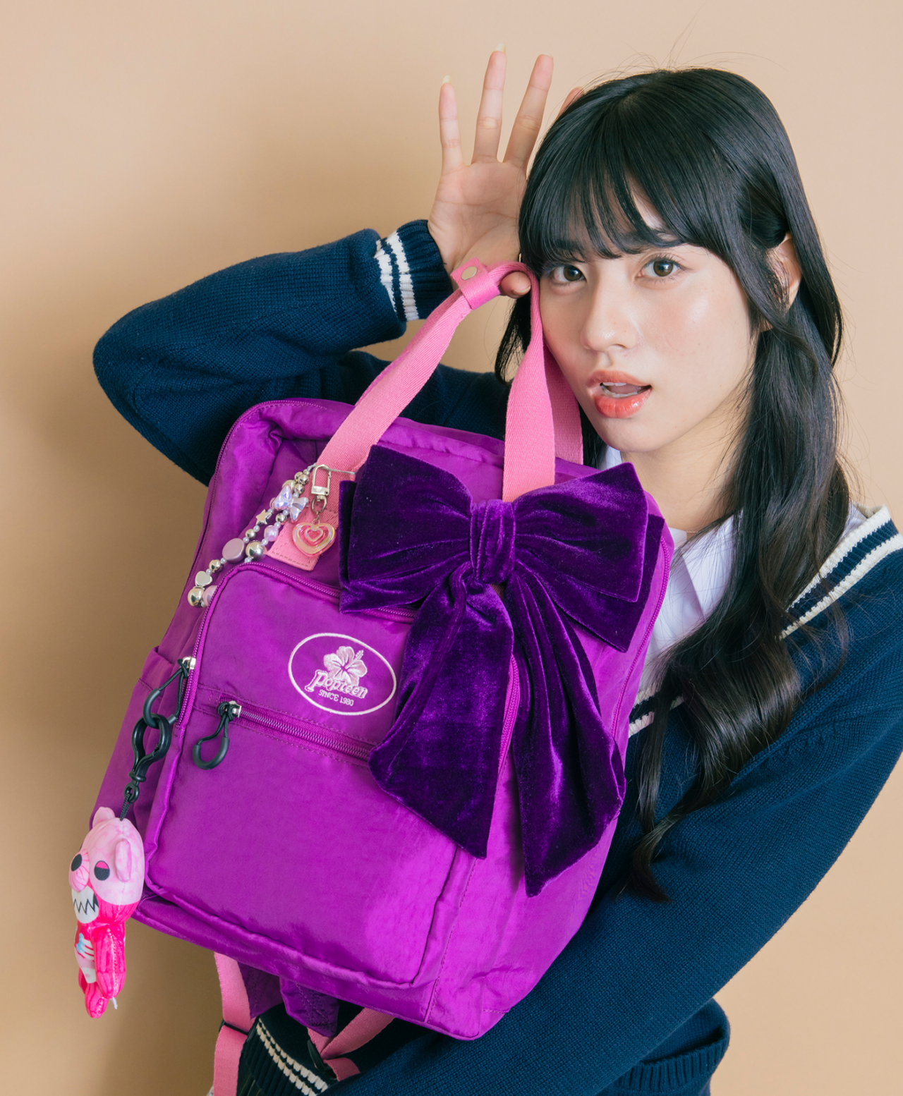 レトロハイビスカスロゴにも注目♡