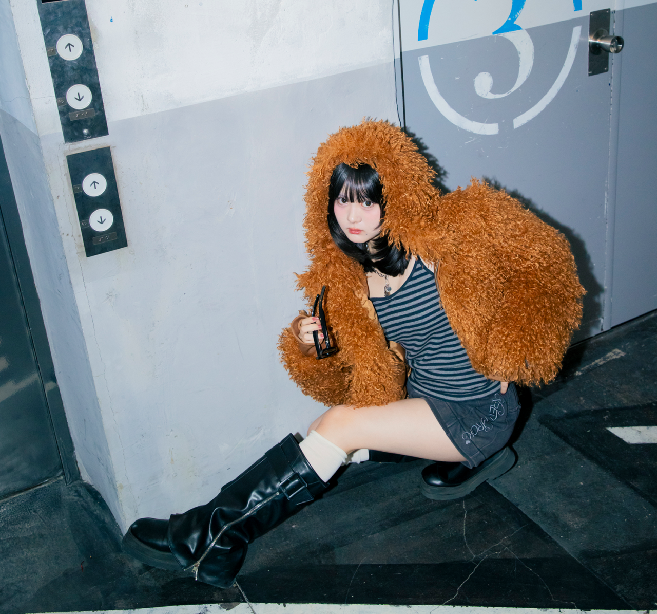 ① 露出は&ldquo;肌見せ1点主義&rdquo;