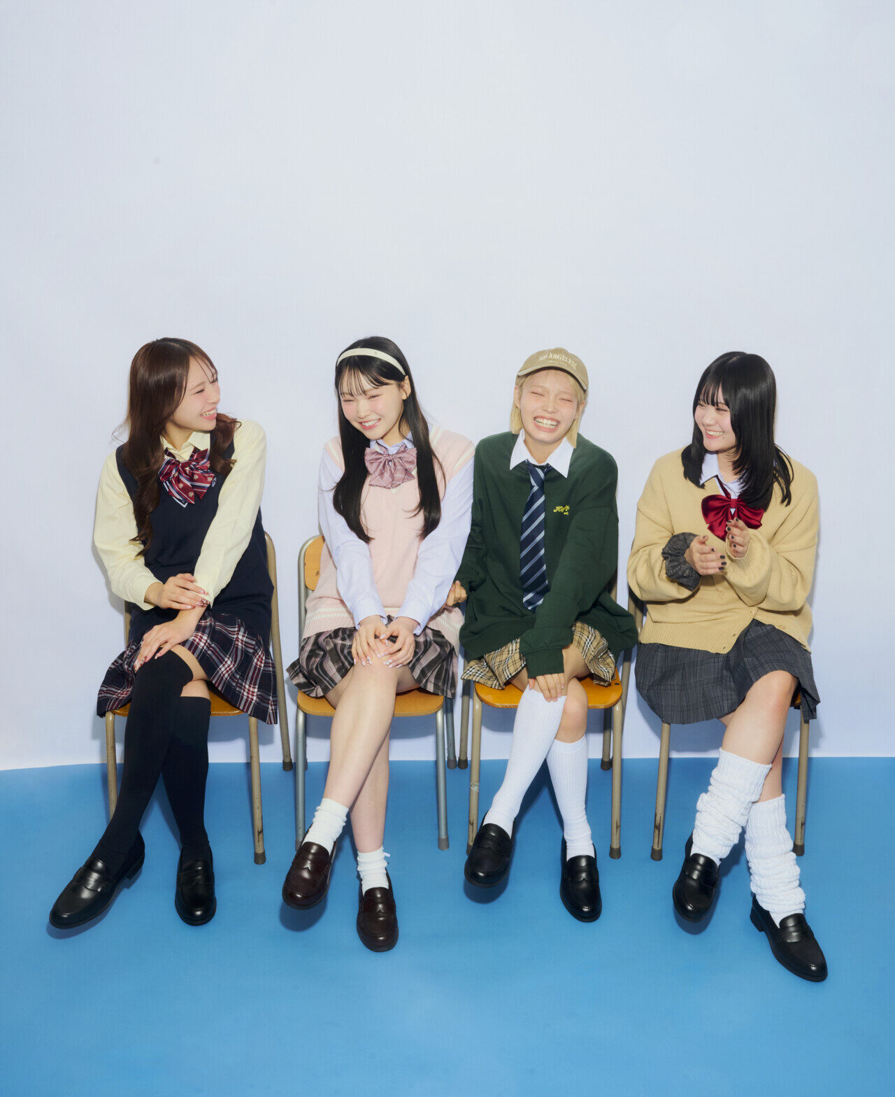 制服にも私服にもハマる！ #ジブンローファーで春コーデをアップデート♡