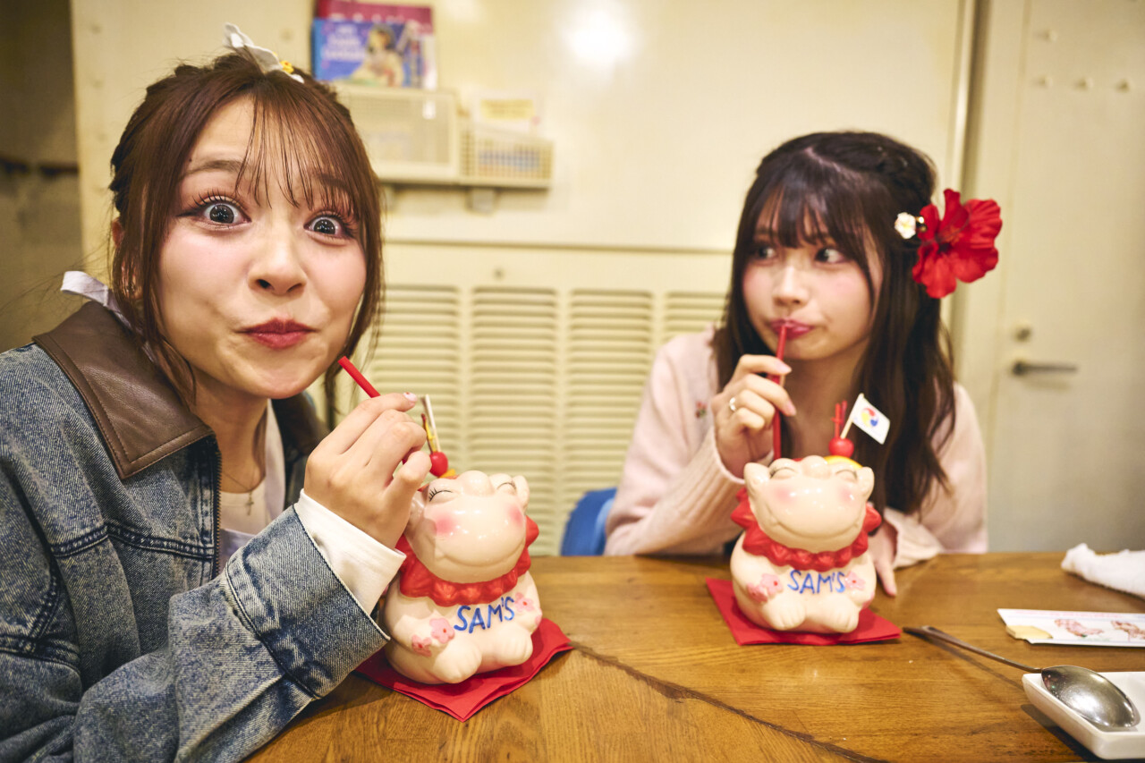 写真をチラ見せ♡　沖縄を楽しむモデルたち-5