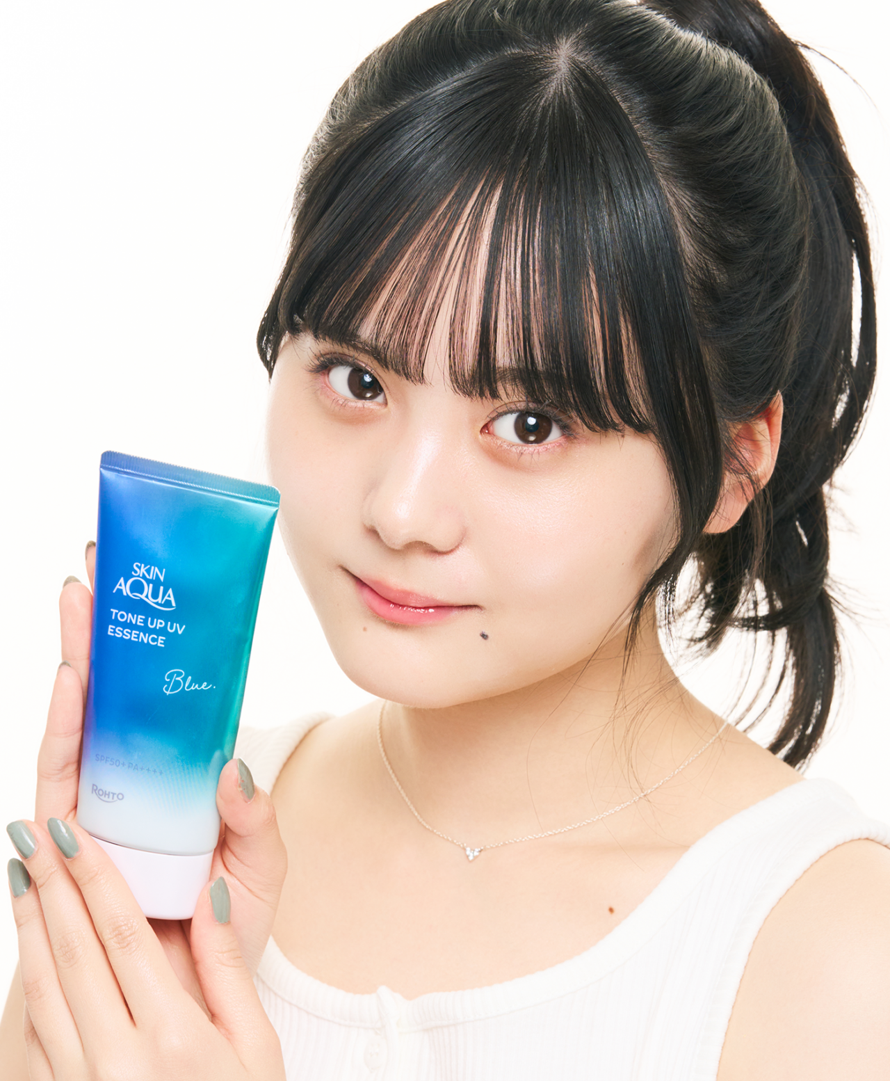 めあち&times;はかなげブルー(スキンアクアトーンアップＵＶエッセンスblA)