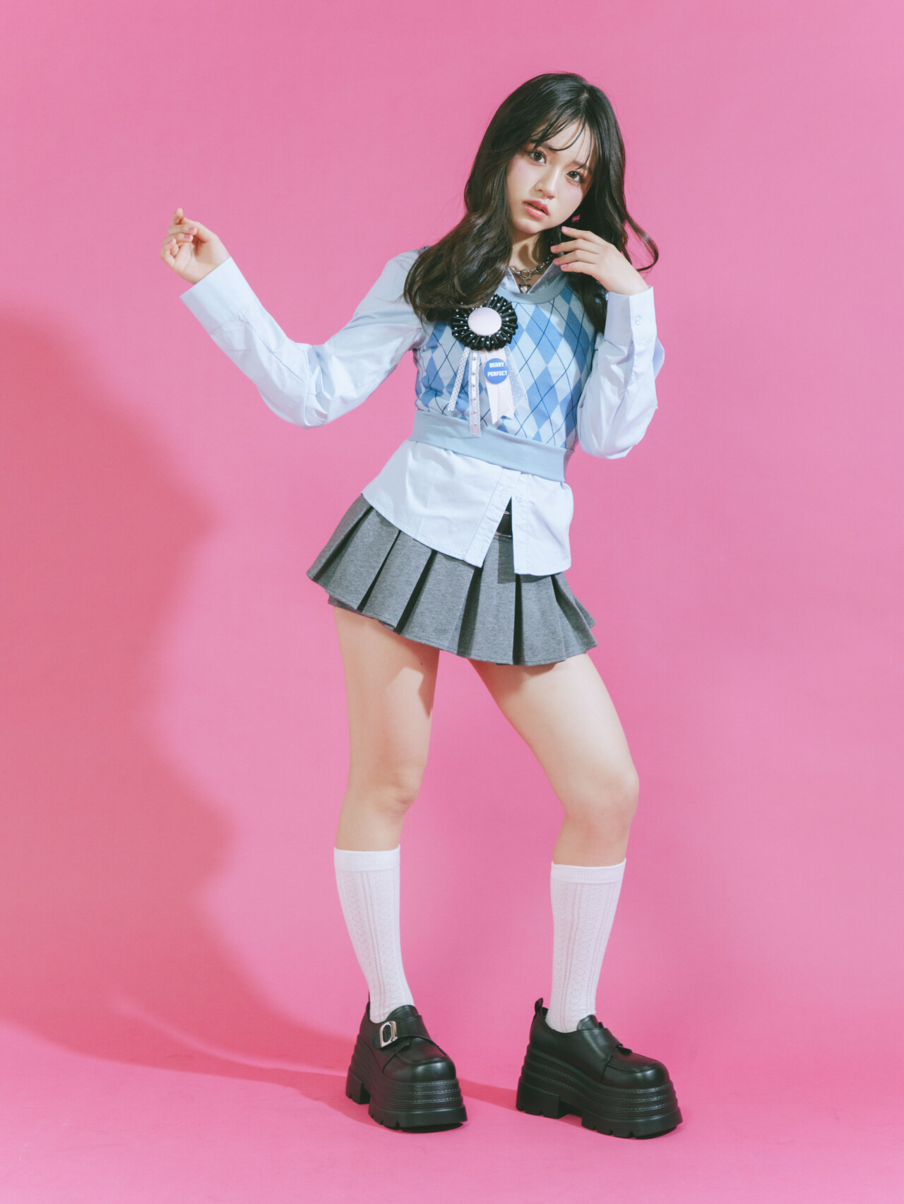 こなつは清楚可愛いイギリスガールに