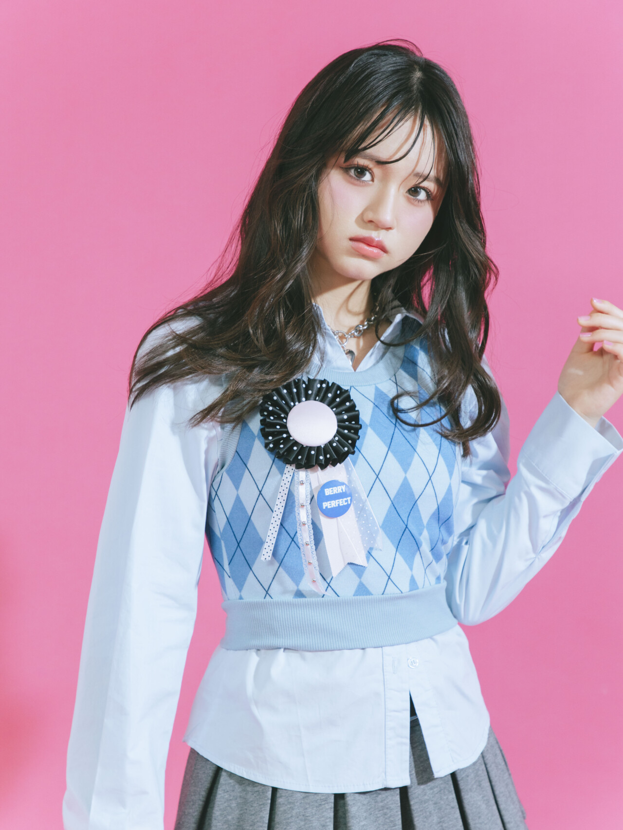 オトナっぽさを出すならシルバーのネックレスを