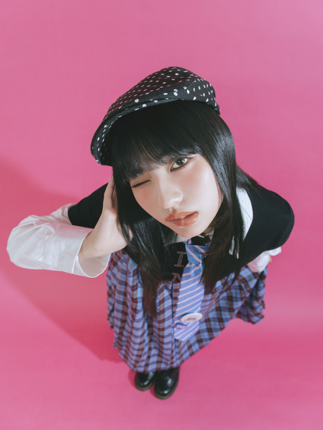 ハンチング帽は今季流行のきざしアリ。