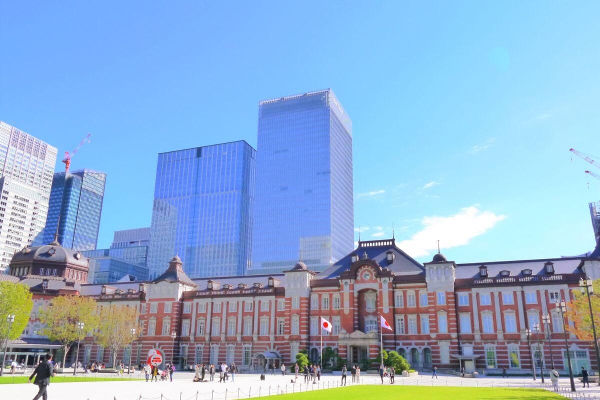 丸の内駅前広場