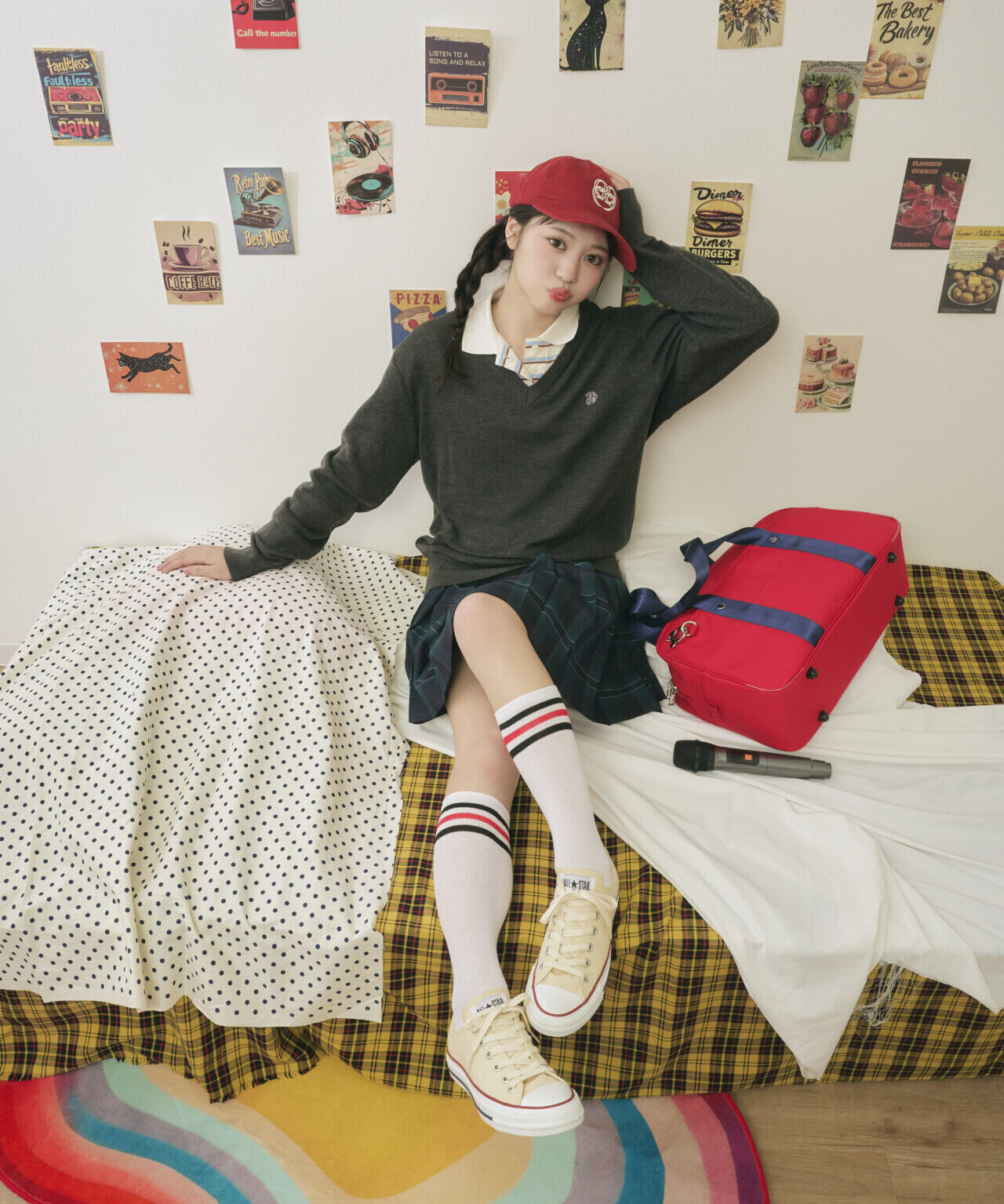 王道制服コーデならホワイト＆ブラックが使いやすい！-6