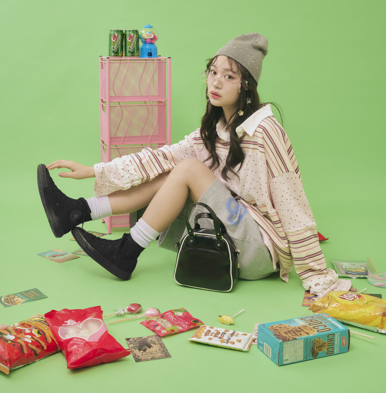 個性派カラースニーカーで旬のY2Kルックがかなう★-2