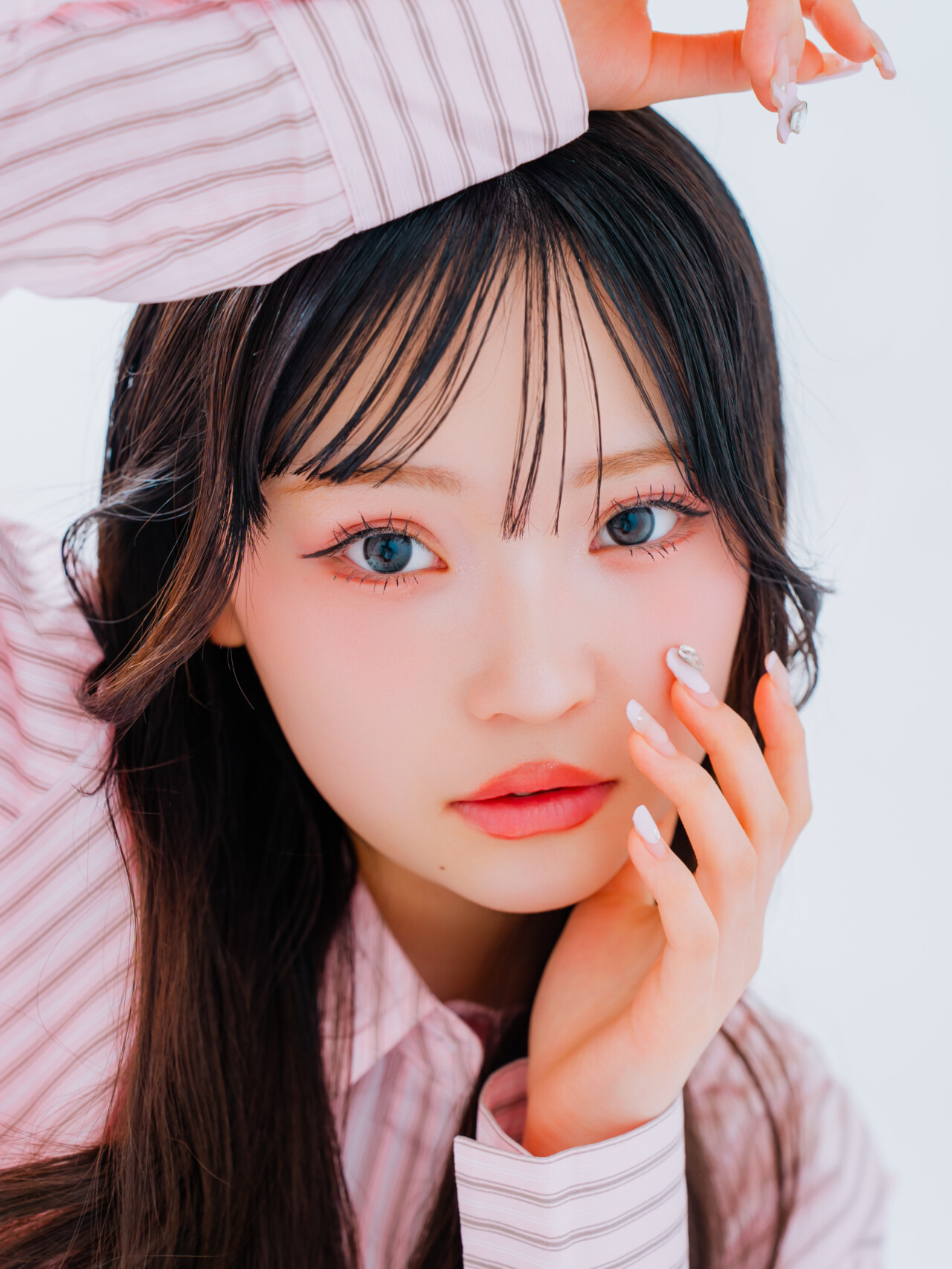 りんりんはハイライトと目元メイクでパキッとした印象!