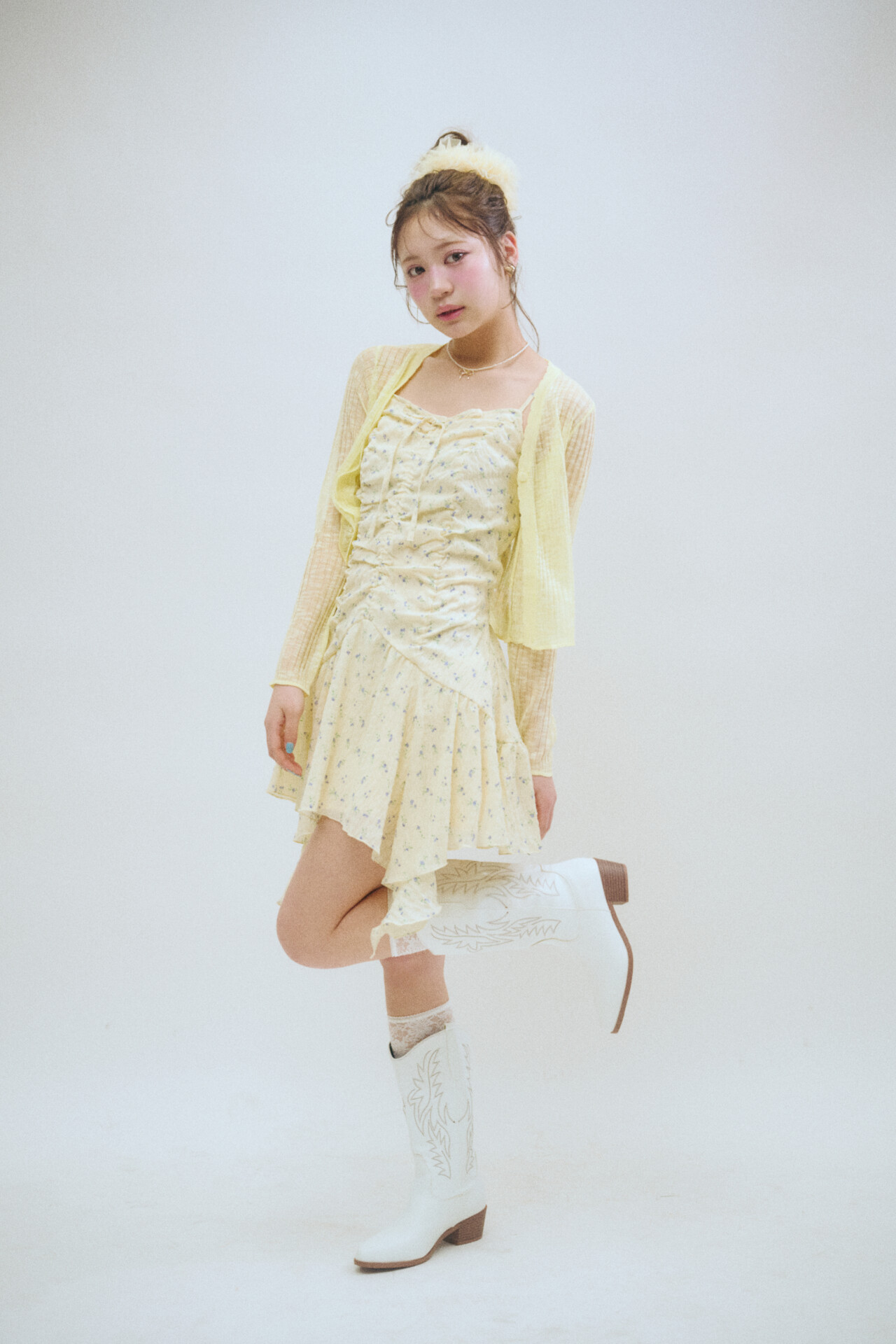 もちゅはヘルシーな花柄ワンピで華やかに♡