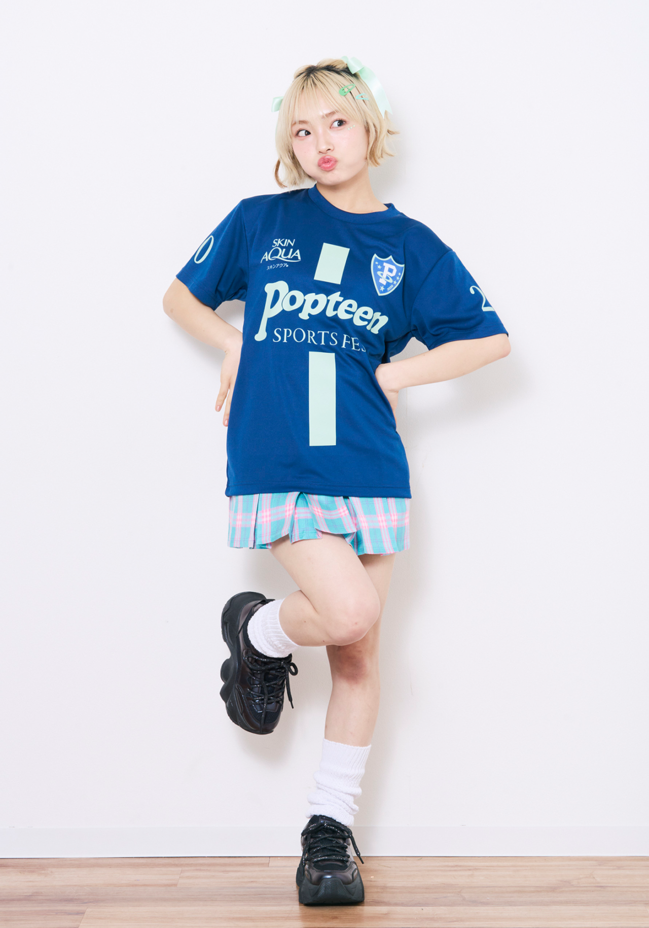 制服スカート合わせが今っぽい♡
