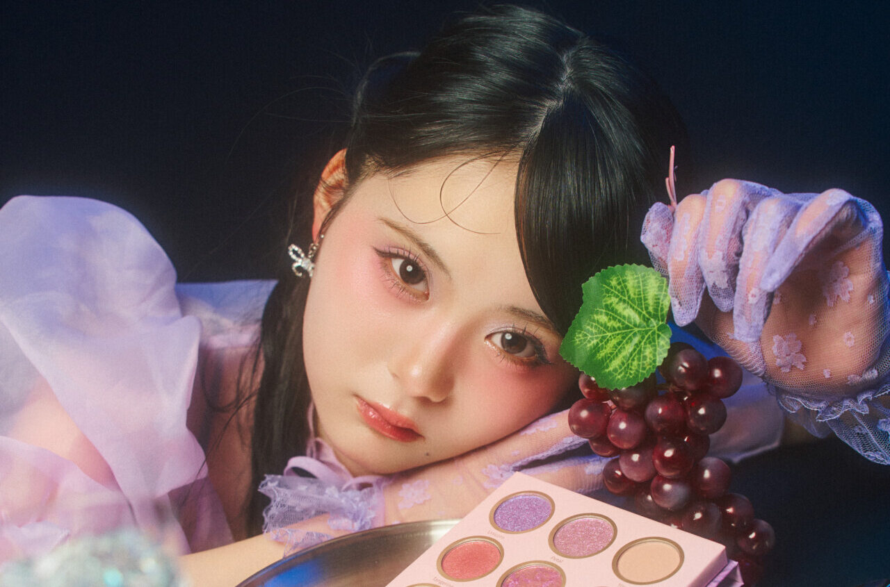 みずみずしいパープルで、梅雨どきも気分アップ♡