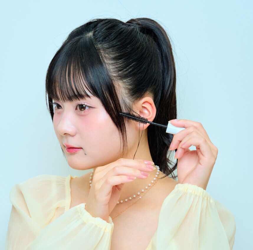 後れ毛もふんわりナチュラルに整えてキープ♡