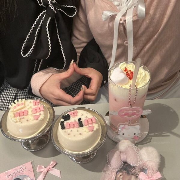 東京推し活カフェ20選♡写真映え・バースデープレートあるかわいいお店