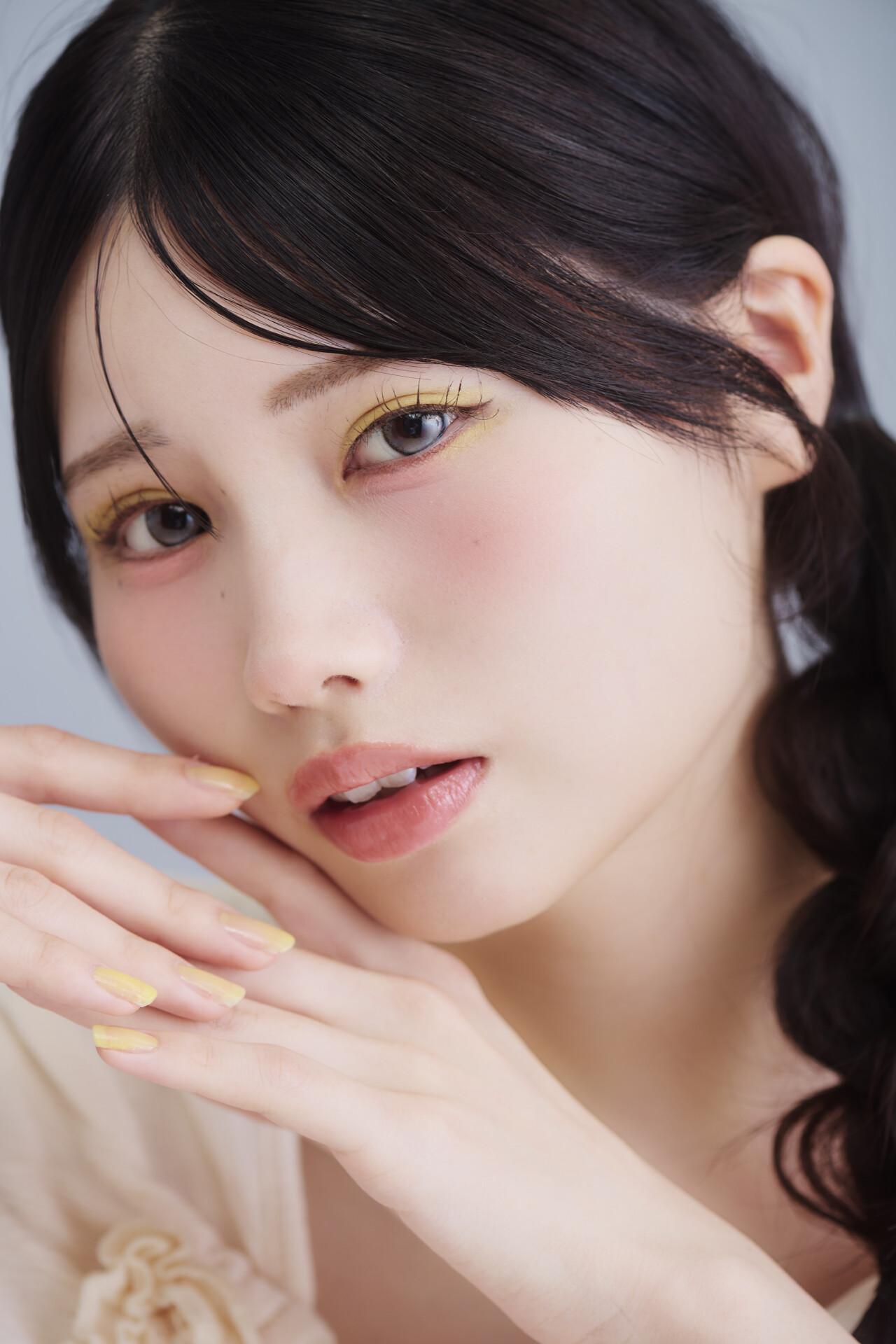 トレンドカラーでおしゃ顔EYE。じんわりTEAメイク♡~LEMON version~