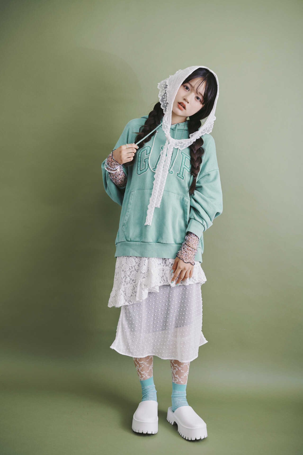 LOOK 1 こなつ流、カジュアルトレーナーの着こなし方💖