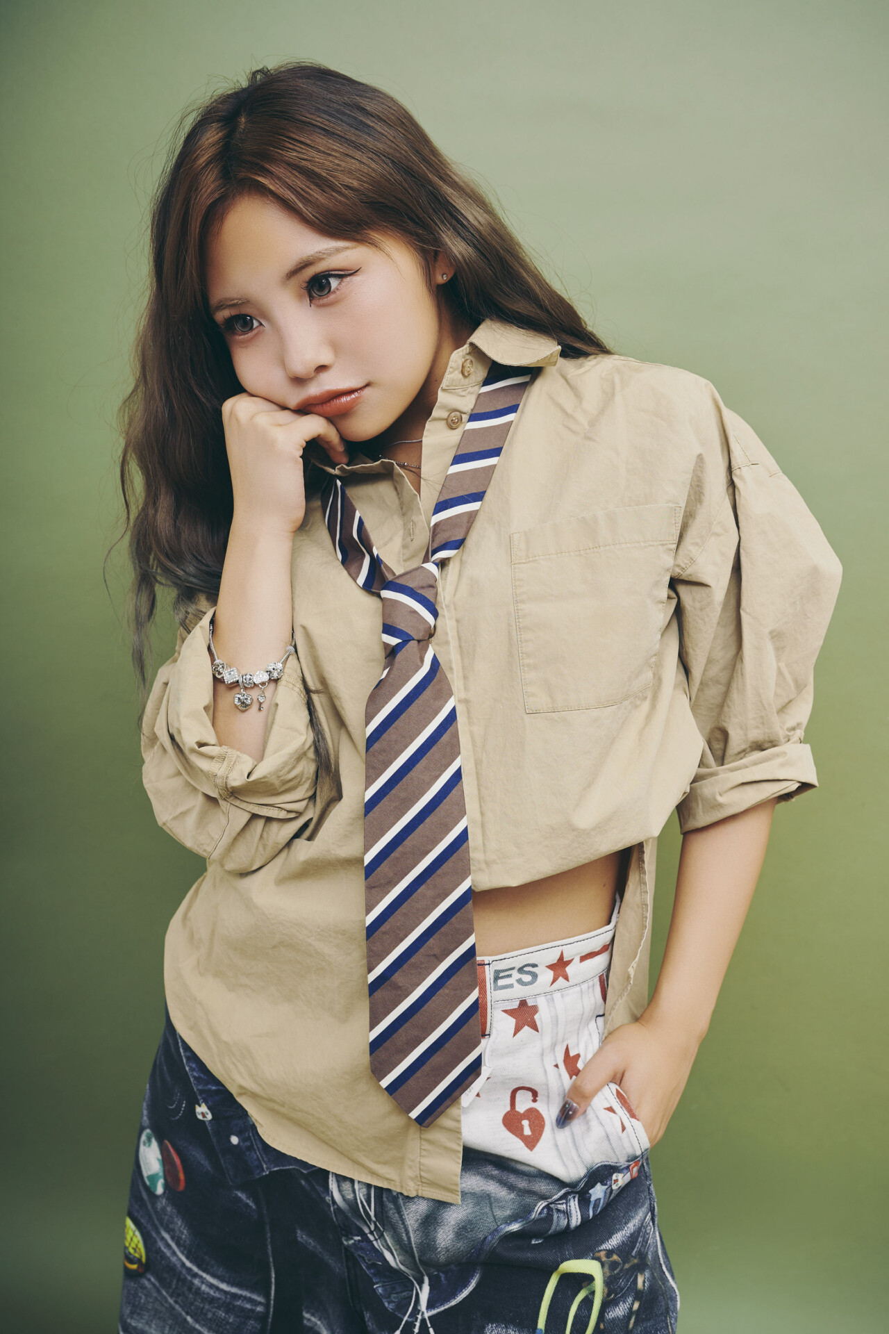 LOOK 1 プリントデニムでインテリぎゃる♡