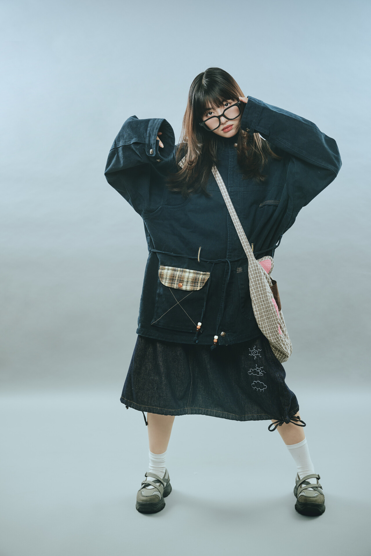 LOOK 2 シンプルアウターなら一癖デザインで個性派に☆