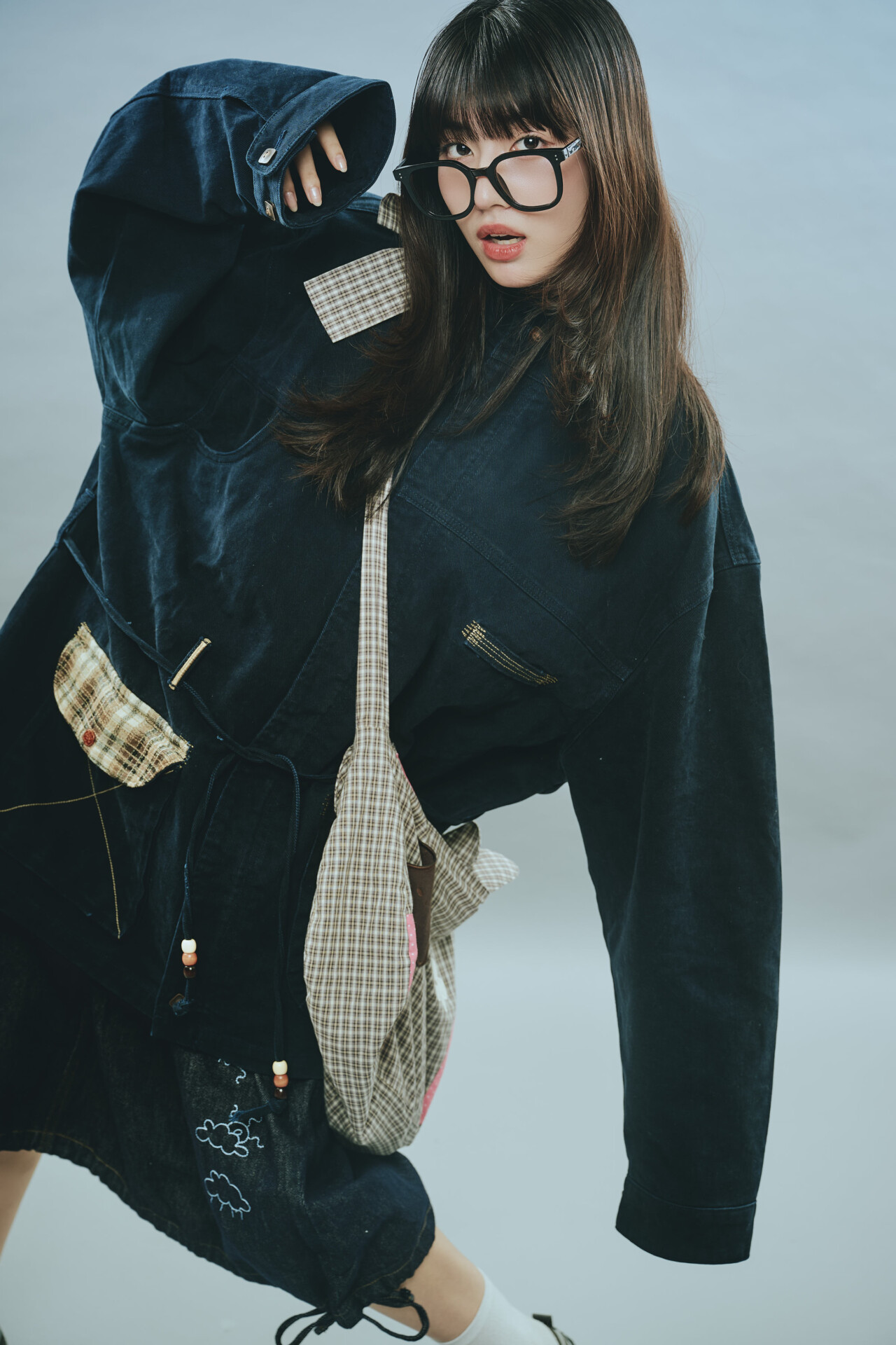 LOOK 2 シンプルアウターなら一癖デザインで個性派に☆